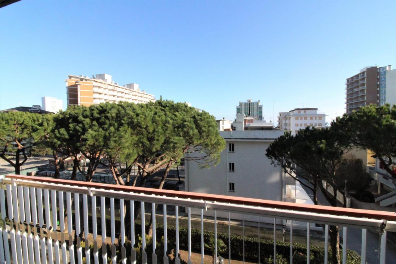 Appartamenti Puerto Do Sol Lignano Sabbiadoro Extérieur photo